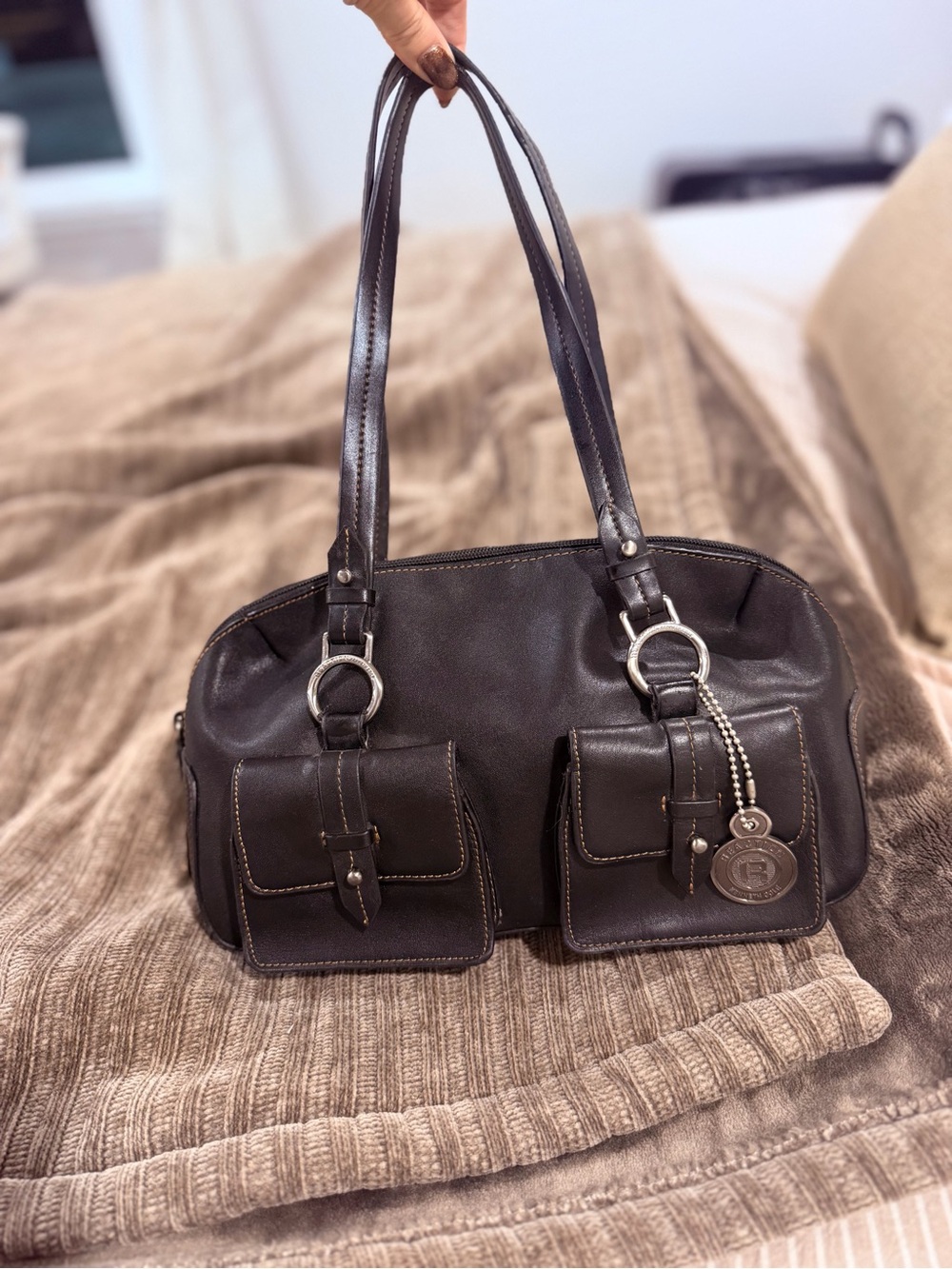 Kenneth Cole reaction shoulder bag
